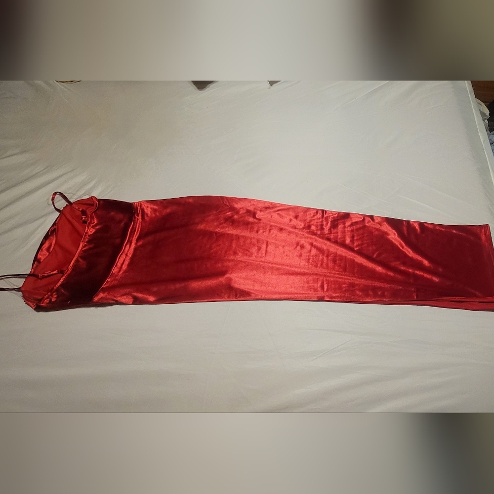 Red Prom dress